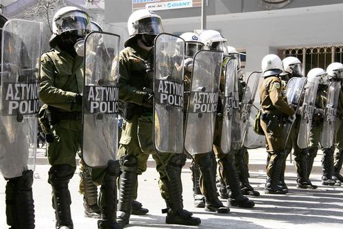 Επέμβαση της αστυνομίας στην Πρυτανεία του Πανεπιστημίου – 14 συλλήψεις