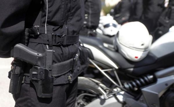Περιπολικά και ομάδα ΔΙ.ΑΣ σε επιφυλακή γύρω από τα ΑΤΜ