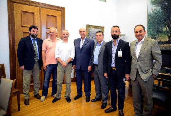 ΑΣΦΑΛΙΣΤΙΚΟ – Συνάντηση των Προεδρείων των Ομοσπονδιών με τον Αρχηγό της Αξιωματικής Αντιπολίτευσης
